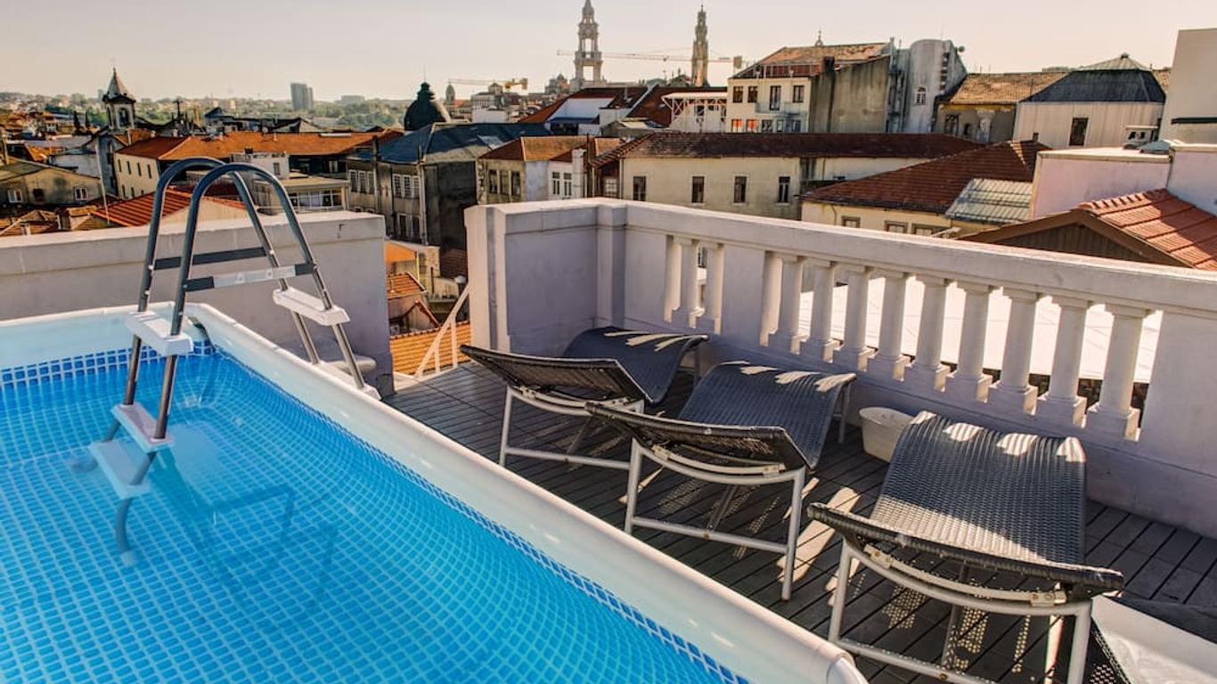 ريفولي سينما هوستل