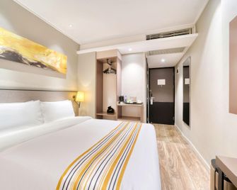 Home Inn Plus Hangzhou Wulinmen West Lake Cultural Plaza - Hangzhou - Bedroom