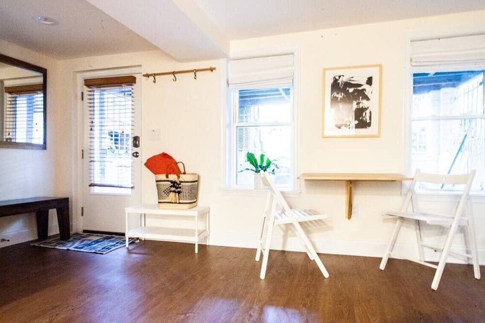 Capitol Hill Studio - Sub Walkscore W D - Washington D. C.