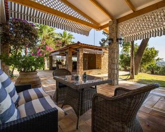Paradise Lux Villa Porto Cheli - Porto Cheli - Binnenhof