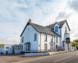 Rooms at The Highcliffe - Cardigan - Будівля