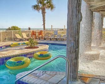 Luxury 2 bedrooms Condo - On the beach - North Myrtle Beach - Pool