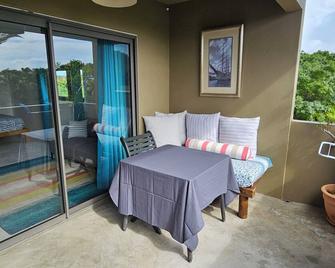 Studio Appart with Pool 15min from Grand bay - Grand Gaube - Balcony