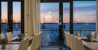 Seaside Glass Villa - Kemi - Restaurante