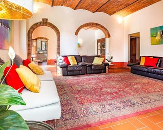 Villa Marina, Private Villa In The Tuscan Countryside With Pool (Concierge Service Available) - Terranuova Bracciolini - Salon