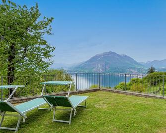 Ronco (Vna216) By Interhome - Varenna - Innenhof