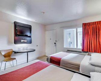 Motel 6 Baltimore - BWI Airport - Linthicum Heights - Bedroom