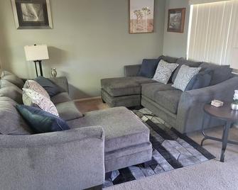 Cozy 2- Bedoom Lake Isabella Rental - Lake Isabella