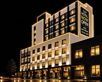 LIV Hotel Bronx Grand Opening - Bronx - Gebäude