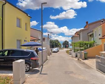Apartments Zivan 1739 - Medulin - Außenansicht