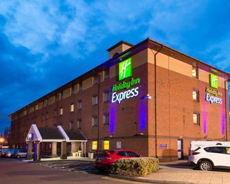 Holiday Inn Express Birmingham - Oldbury - Oldbury - Building