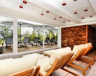 Affluent Holiday Home in Spa with Hot Tub, Garden, Sauna - Spa