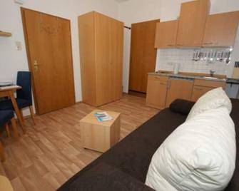 Holiday house Stadthus one room apartment 2 - Borkum - Wohnzimmer