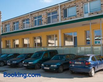 Hostel Izida 2 - Dobrich - Edificio