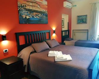 Bed And Breakfast Simpson - Bari - Habitación