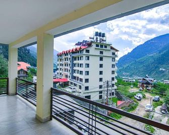 Arigato Cottage - Manali - Balcony