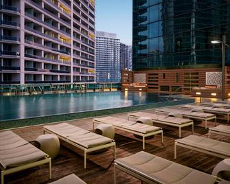 JW Marriott Marquis Miami - מיאמי - בריכה