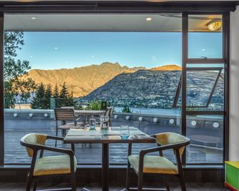Holiday Inn Queenstown Frankton Road By IHG - Queenstown - Restaurante