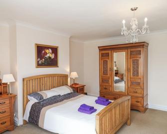 Mayfield Manor - Whitby - Bedroom