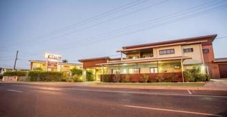 Spinifex Motel & Serviced Apartments - Mount Isa
