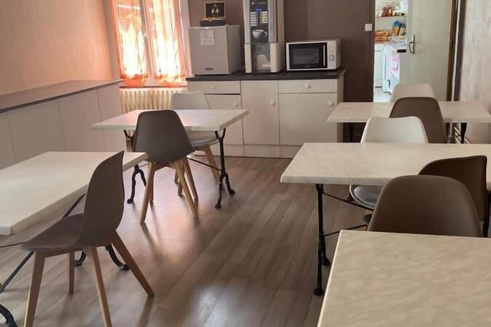 Central Hotel - ניור - חדר אוכל