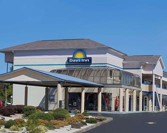 Days Inn by Wyndham Greeneville - Greeneville - Gebouw