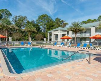 Quality Inn University North I-75 - Gainesville - Pool