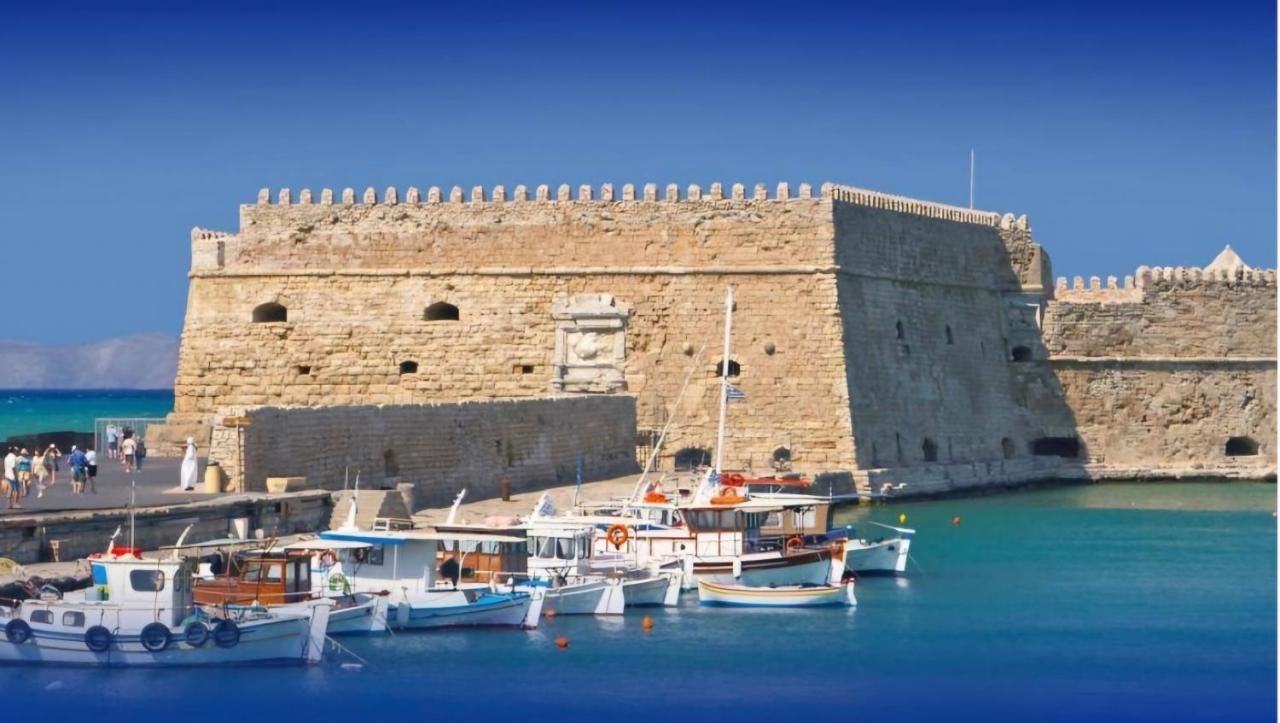 Other view of modern apt near Heraklion-airport & sea