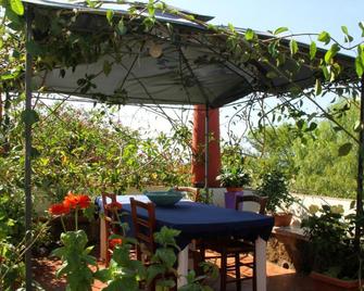 Casa Terranova - Ustica - Patio