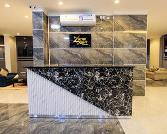 Star Night Furnished Apartments - Kuwait City - Lobby