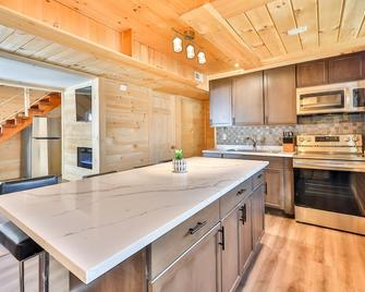 Hot tub Completely private Fenced yard with Pool and Hot tub near Hunter MT - Tannersville - Cuisine