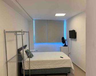 Apartment with Smart TV, Netflix, Near shopping - Osasco