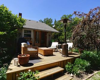 Classic Cottage in the Heart of Downtown Historic Baker City - Baker City - Patio