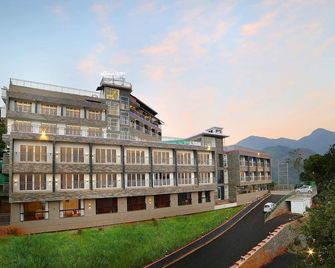 The Munnar Queen - Munnar - Bina