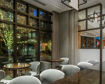 Hampton Inn & Suites Portsmouth/Downtown - פורטסמאות' - לובי