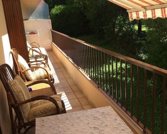 T2 gîte de Laurette avec garage et parking privés - Rodez - Balkong