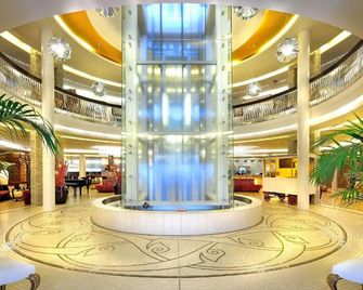 Stammhaus im Hotel Alpine Palace - Saalbach - Lobby