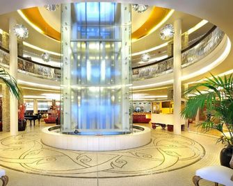 Stammhaus im Hotel Alpine Palace - Saalbach - Lobby