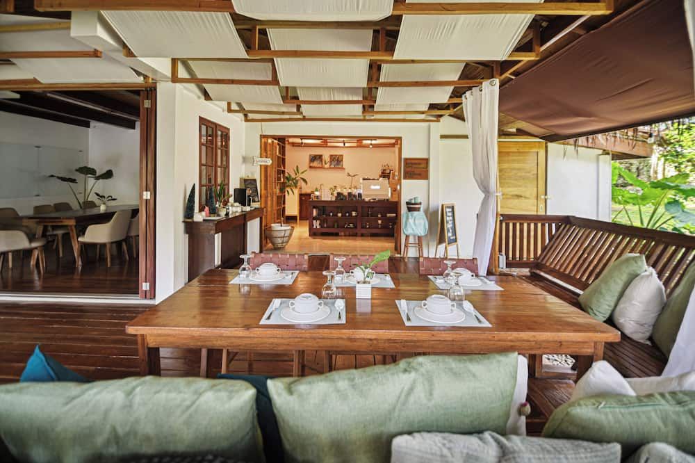 The Strand Boutique Resort