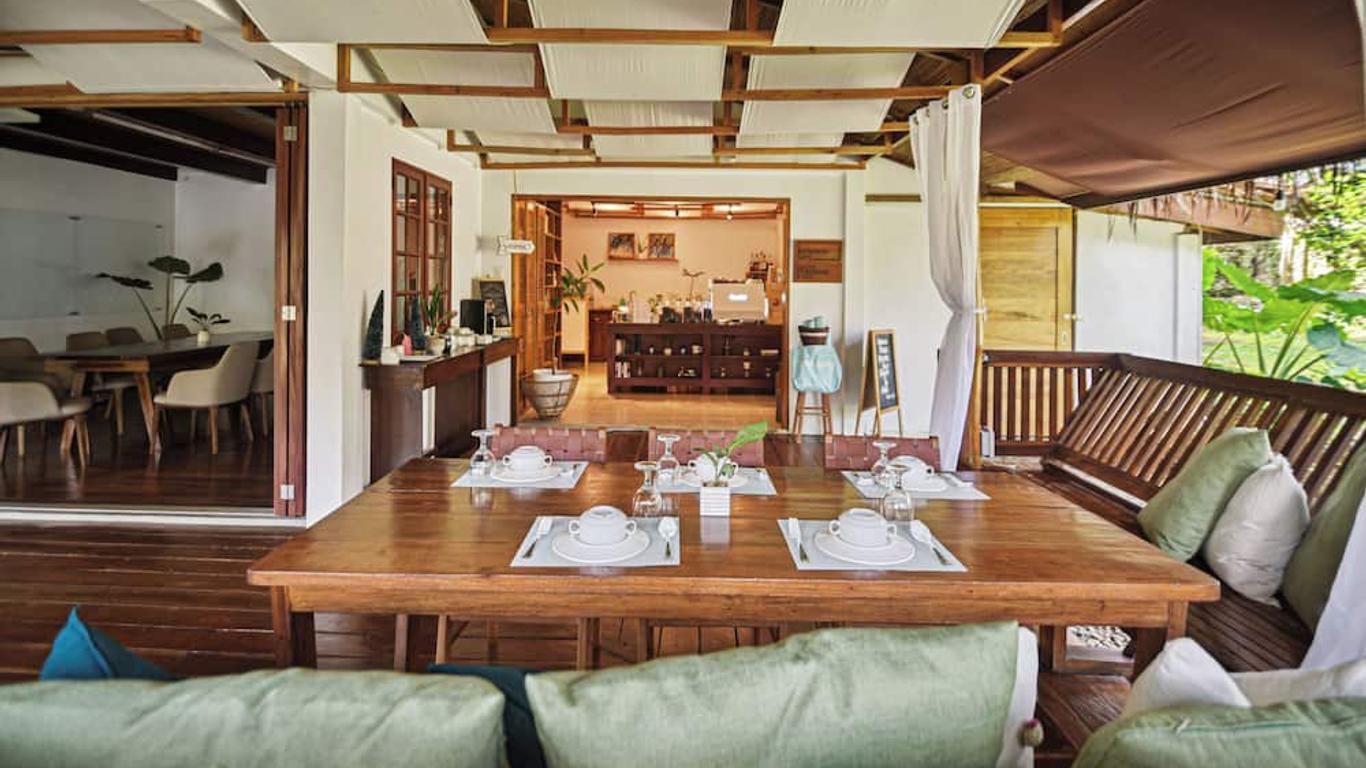 The Strand Boutique Resort