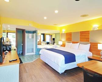 Motel des Pentes et Suites - Saint-Sauveur - Bedroom