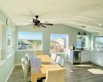 Seahaven Beach House - Copalis Beach - Dining room