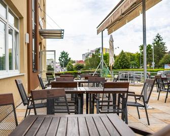 Hotel Olympionik - Mělník - Patio