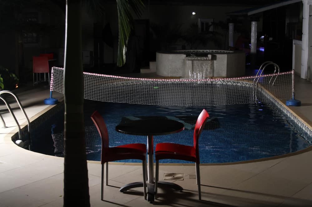 The W Hotel thumbnail 3