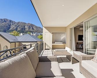 L'ermitage - Franschhoek Chateau & Villas - Franschhoek - Balcony