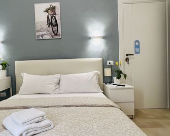 Bonaini Relax B&B - Pisa - Schlafzimmer