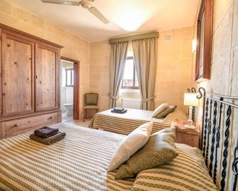 Ta' Gianni - Xewkija - Bedroom