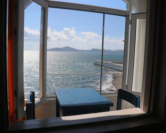 Urga Butik Otel & Restaurant - Güllük - Balcone