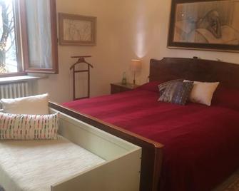 B&B Cittadella - Parma - Schlafzimmer