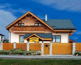 Penzión Vila Petra Bed&Breakfast - Veľký Slavkov - Gebäude